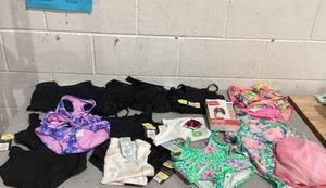 lot 468 image: LOT OF 14 Girls Clothing, Size S (67)