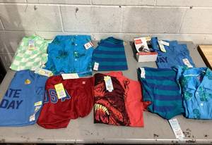 lot 502 image: LOT OF 10 Boys Clothing, Size XL (14)