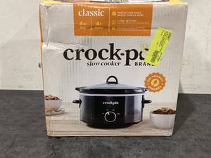 lot 602 image: Crock-Pot 4-Quart Classic Slow Cooker, Black