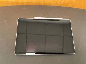 lot 17 image: Samsung Galaxy Tab S9FE (SM-X510), 256GB Storage 8GB RAM, International Model, Wifi Only, S-Pen