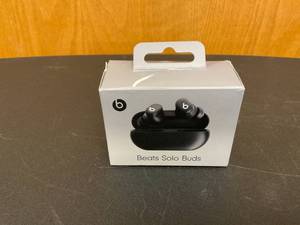lot 24 image: Beats Solo Buds  True Wireless Earbuds  Matte Black
