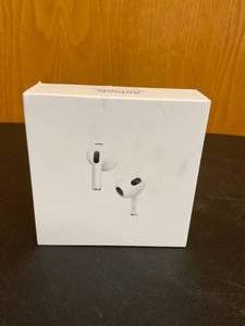 lot 28 image: Apple - AirPods (3rd generation) with Lightning Charging Case - White