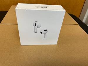 lot 40 image: Apple - AirPods (3rd generation) with Lightning Charging Case - White