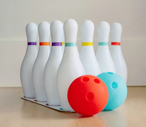 lot 276 image: Chuckle & Roar 10 Pin Kids Bowling Set