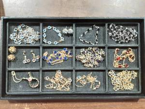 lot 16 image: 8-Long Necklaces, 2-Bracelets, Pierced Earrings, Vintage Glove Clip