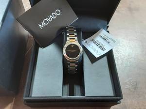 lot 17 image: Ladies Movado Watch