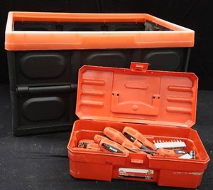 IRONTON SCREWDRIVERS  COLLAPSIBLE PLASTIC BOX