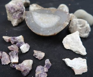 AGATES  AMETHYST