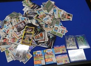 COLLECTIBLE CARDS  UNOPENED