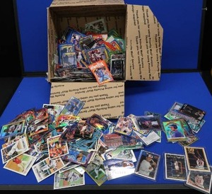 COLLECTIBE CARDS