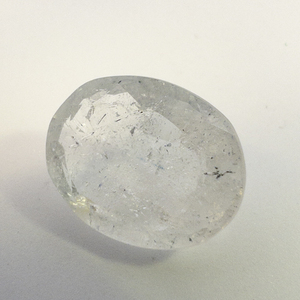 WHITE TOPAZ - 6.33ct. Oval cut