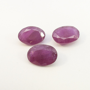 3 NATURAL RUBY - 1.53 tw.ct. Oval brilliant cut