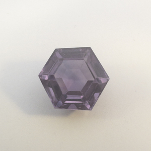 LAB GROWN COLOR CHANGE SAPPHIRE - 8.33ct. Hexagonal brilliant cut