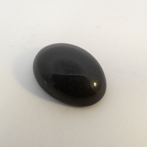 BLACK ONYX - 4.64ct. Oval cabochon cut