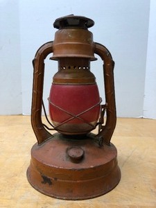 lot 216 image: Old Vintage DIETZ No. 100 Lantern 