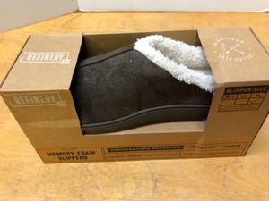 lot 242 image: Brand New Mens REFINERY Memory Foam Slippers - Size XL