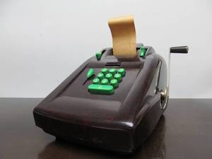 lot 128 image: Excellent Vintage VICTOR Bakelite Adding Machine wBright Green Buttons