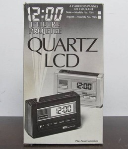 lot 133 image: NOS Retro Vintage 1970s-80s Ceiling-Projection Alarm Clock #1