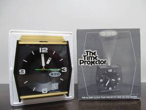 lot 140 image: NOS Retro Vintage 1970s-80s Ceiling-Projection Alarm Clock #8