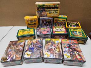 lot 152 image: LARGE Lot of Brand New Crayola Crayon Sets