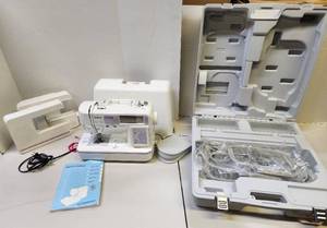 lot 179 image: Excellent Working BROTHER Innovis 900-D Sewing Machine wFoot Pedal & Carrying Case