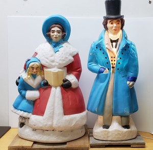 lot 267 image: 2 Large Lighted Christmas Blowmold Carolers 