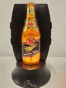 lot 299 image: Working Vintage 90s MGD Miller Genuine Draft Advertising Beer Light Sign