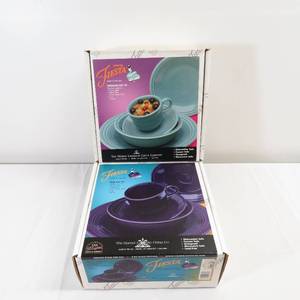 lot 37 image: 2 Sets of Fiesta Ware Turquoise and Plum 5-Piece Place Setting - Unused