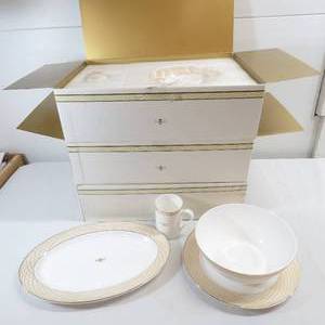 lot 71 image: Mary Kay Golden Anniversary Bumblebee Dinnerware - 3 Full Place Settings  Extras
