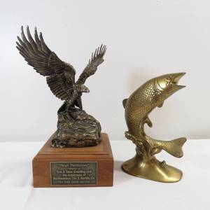 lot 75 image: Brass Eagle and Salmon Sculpture