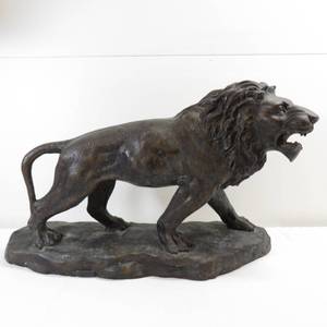 lot 100 image: LARGE Vintage Barye Lion Bronze Sculpture - Kingston