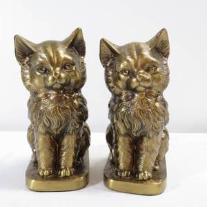 lot 109 image: Pair of Metal Cat Bookends marked S.O.C.