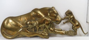 lot 65 image: HUGE Vintage Brass Mother Lion and Cubs Relief Wall Hanging