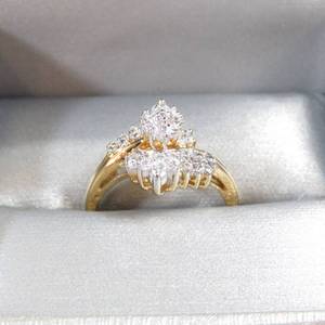 lot 127 image: 925 Cubic Zirconia Gold Tone Ring