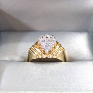 lot 132 image: 925 Cubic Zirconia Gold Tone Ring