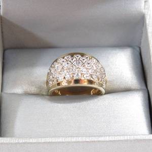 lot 135 image: 925 Cubic Zirconia Gold Tone Ring