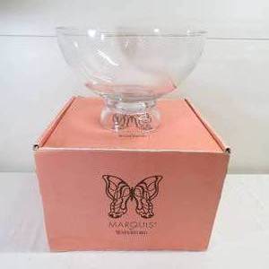 lot 179 image: Marquis by Waterford Tango 14 Footed Bowl - Clear