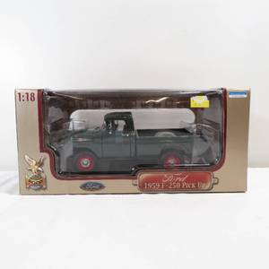 lot 185 image: Road Signature 1959 F-250 Ford Pickup 118 Scale