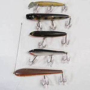 lot 203 image: Lot of 5 Vintage Muskie Lures