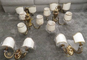 lot 238 image: Ornate Lighting - 2 Chandeliers and 4 Wall Sconces