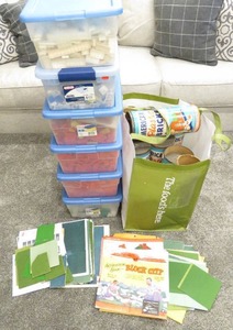 lot 240 image: Vintage American Plastic Bricks - LARGE LOT Includes Original Tins