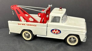 lot 51 image: Vintage AA Tonka Truck Toy