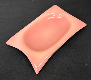 lot 58 image: Pink Vintage Red Wing Pottery Console Bowl
