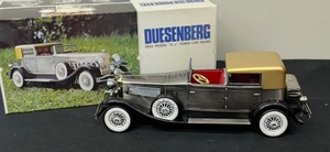 lot 75A image: Duesenberg 1934 Model S.JTown Car Radio