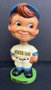lot 139 image: Vintage Chicago White Sox Baseball Bobblehead Nodder - Early 1960s
