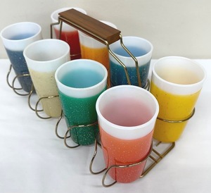 lot 156 image: Vintage Glamalite Milk Glass Tumblers with Caddy