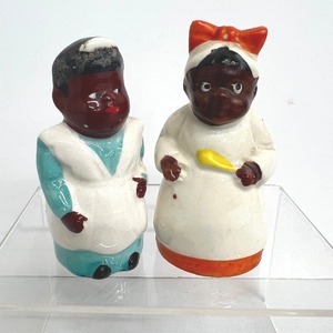 lot 181 image: Vintage Ceramic Black Americana Salt and Pepper Shaker Set