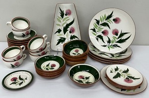 lot 46C image: Vintage Stangl Pottery Thistle Dishware