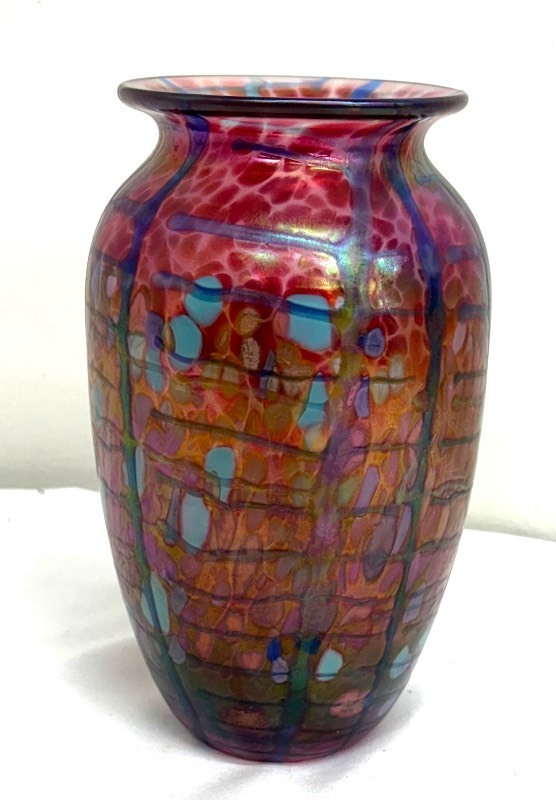 lot 97 image: Shimmering Art Glass Hand Blown Vase by David Tate