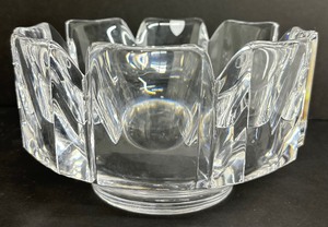 lot 28 image: Gorgeous Orrefors Sweden Decorative Bowl  LH 4388  Large Lars Hellsten Corona